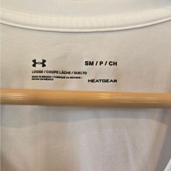 Under Armour Heat Gear Loose Fit V Neck Polyester T Shirt - Picture 4 of 9